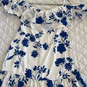 NWT! Lulus Off the Shoulder Dress